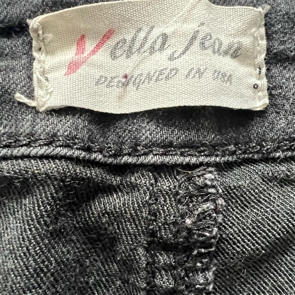 Low booty cut grey jeans from Fashionnova - Picture 6 of 6